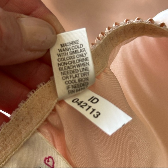 VICTORIA’S SECRET Vintage Y2K Satin Tap Shorts Blush Pink with Lace Trim Medium - Picture 12 of 13